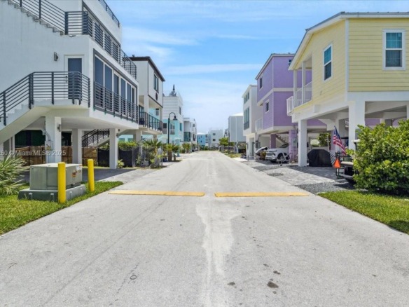 94825 Overseas Hwy #70, Key Largo FL 33037 — #A11816260