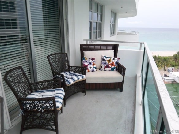 5151 COLLINS AV # 1030, Miami Beach FL 33140 — #A11086620