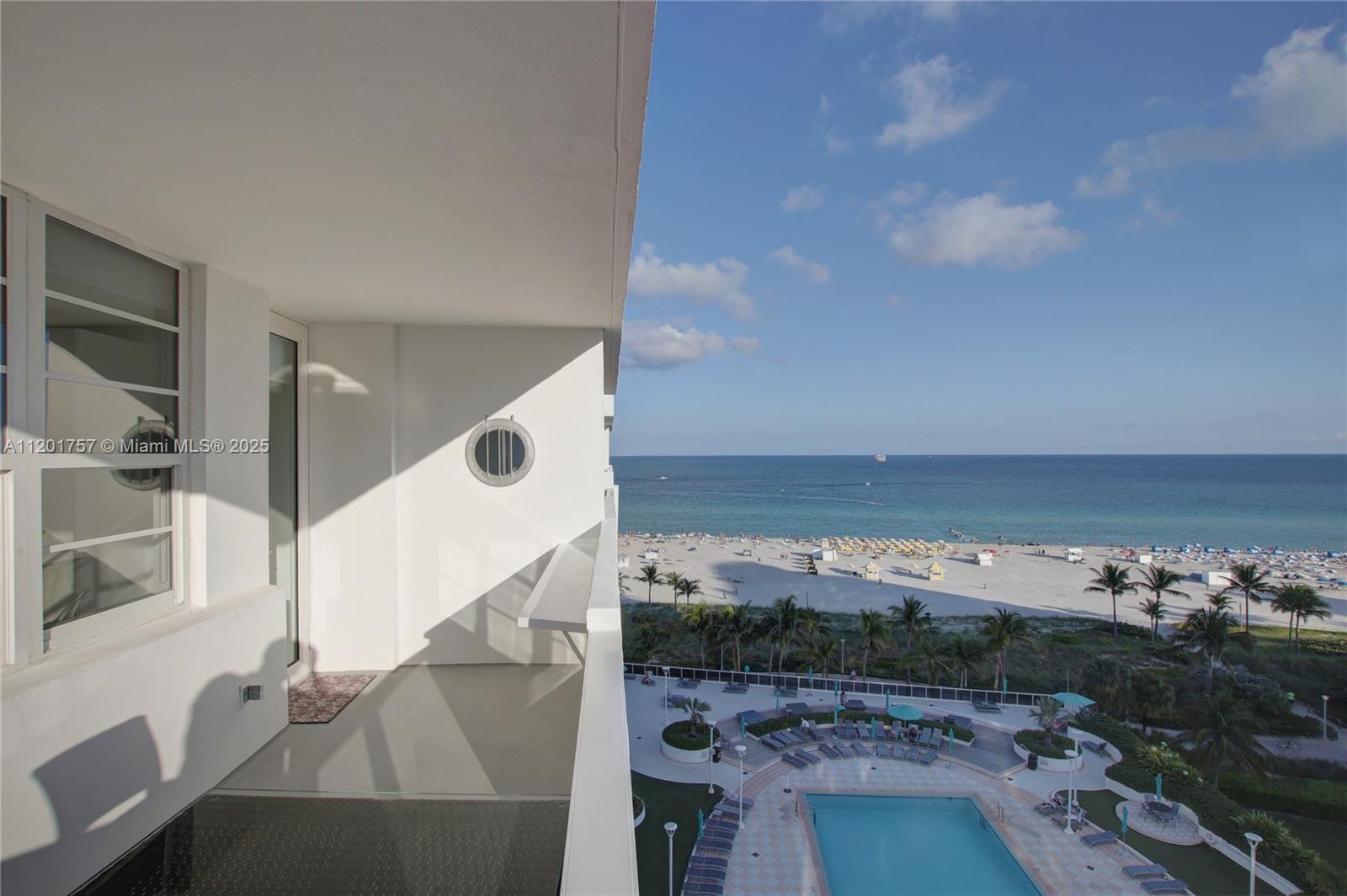 83dcefb7-2669 100 Lincoln Rd # 940, Miami Beach FL 33139 — #A11201757