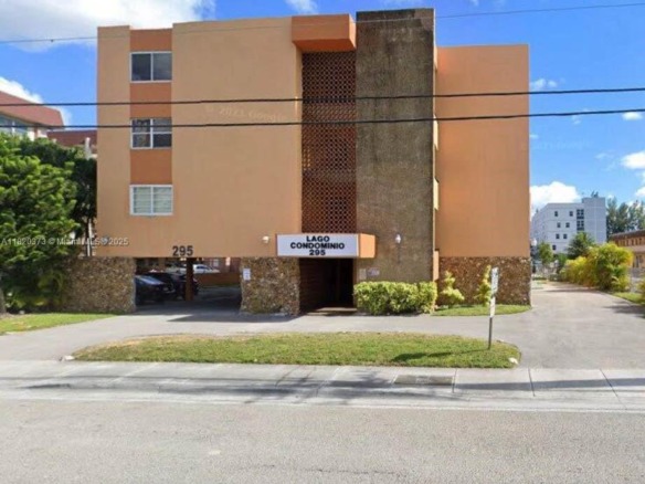 295 NW 72nd Ave # 412, Miami FL 33126 — #A11820373