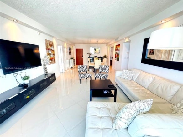 3901 S Ocean Dr # 8E, Hollywood FL 33019 — #A11284241