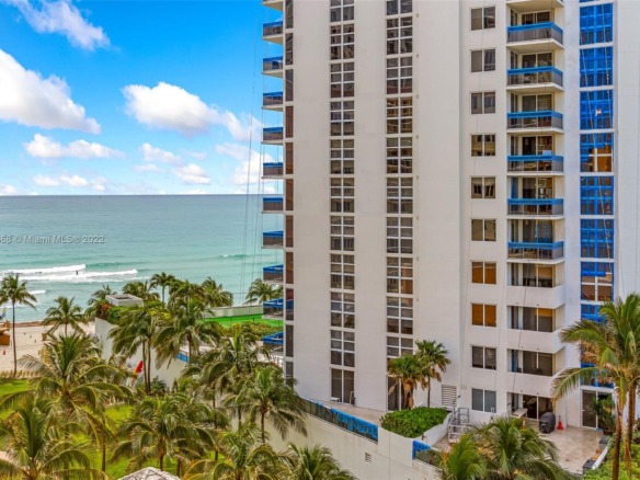 19201 Collins Ave # 641, Sunny Isles Beach FL 33160 — #A11284868