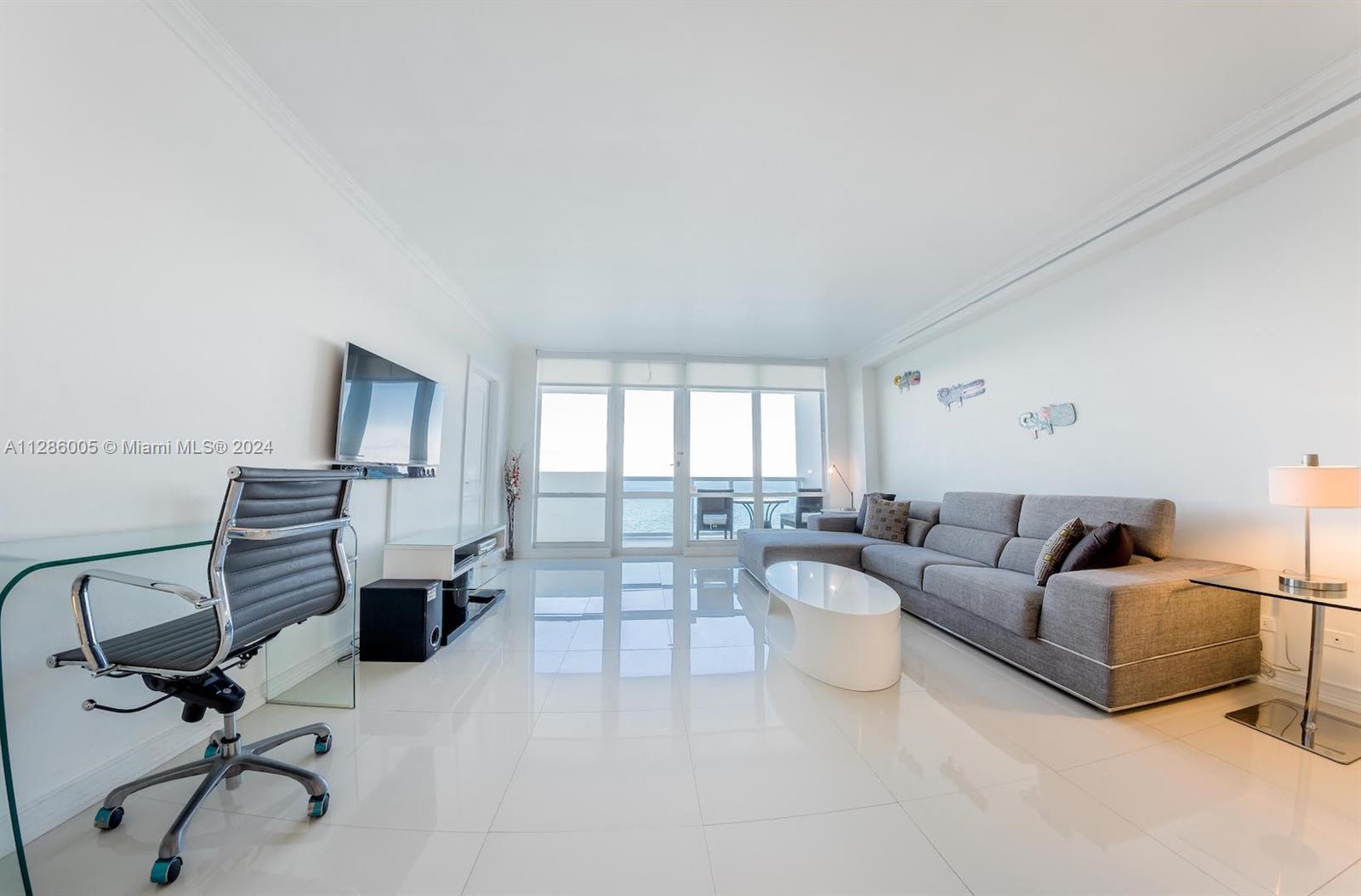 83dcefb7-2760 5601 Collins Ave # 1206, Miami Beach FL 33140 — #A11286005