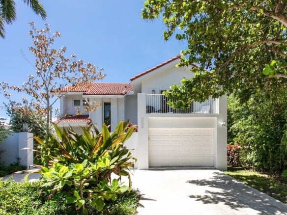 1022 Adams St, Hollywood FL 33019 — #A11317799
