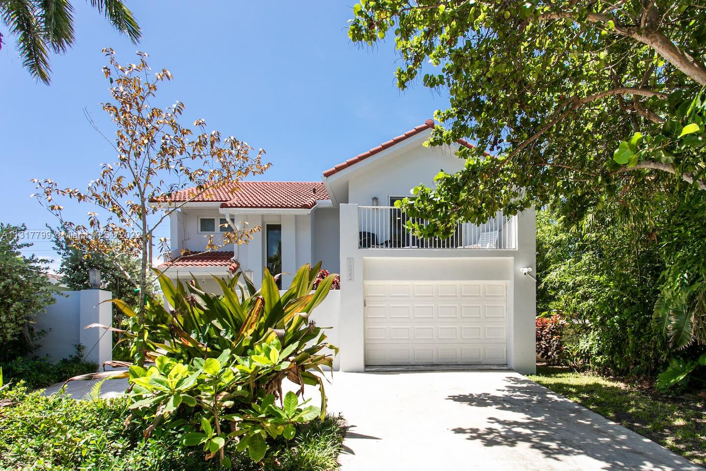 83dcefb7-2787 1022 Adams St, Hollywood FL 33019 — #A11317799