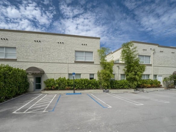804 NW 21st Ter, Miami FL 33127 — #A11335253