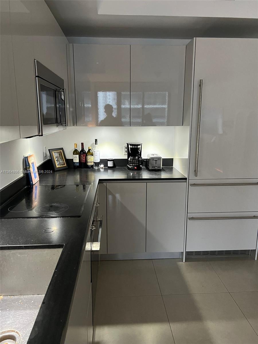 83dcefb7-2855 1010 Brickell Ave # 2010, Miami FL 33131 — #A11364806