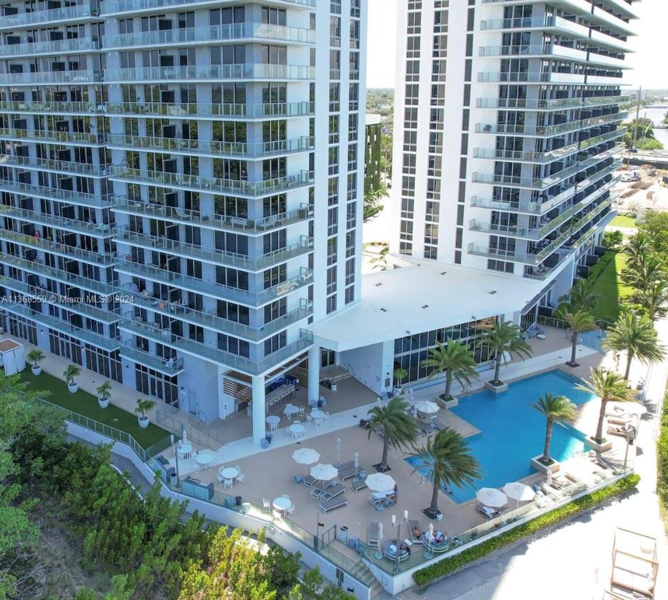83dcefb7-2862 16385 Biscayne Blvd # 7, North Miami Beach FL 33160 — #A11368559