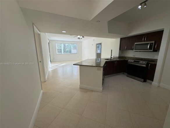 19900 E Country Club Dr # 209, Aventura FL 33180 — #A11816271