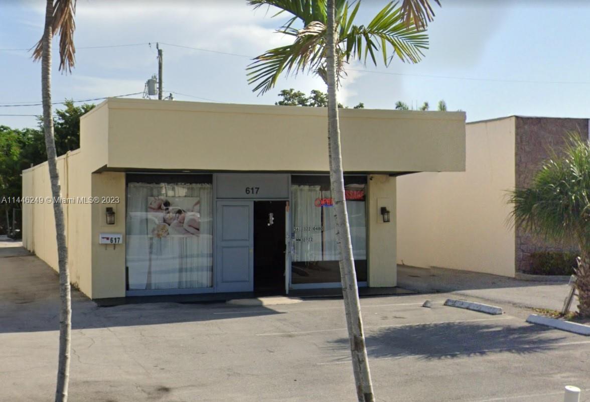 83dcefb7-3004 617 Northlake Blvd, North Palm Beach FL 33408 — #A11446249