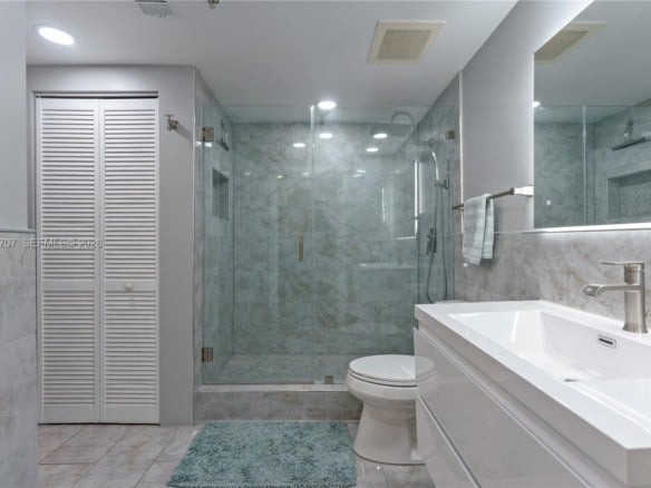 1750 N Bayshore Dr # 1405, Miami FL 33132 — #A11467707
