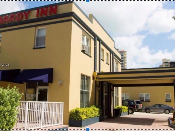 6300 Collins Ave, Miami Beach FL 33141 — #A11475903