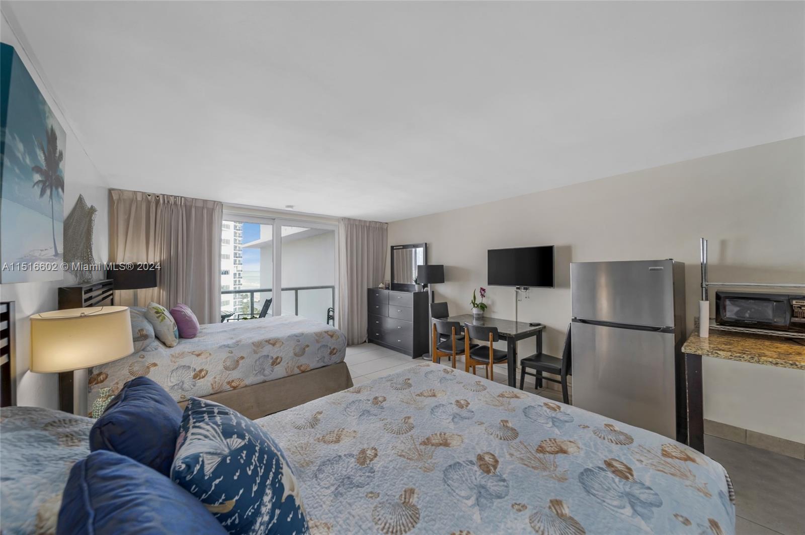 83dcefb7-3148 19201 N Collins Ave # 1117, Sunny Isles Beach FL 33160 — #A11516602