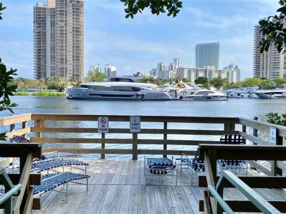 19901 E Country Club Dr # 2103, Aventura FL 33180 — #A11517612