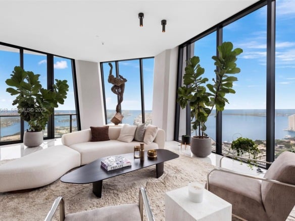 1000 Biscayne Blvd # 5501, Miami FL 33132 — #A11518048
