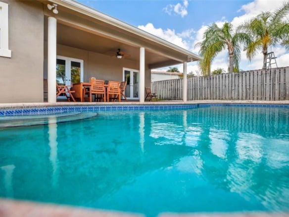 4710 NE 18th Ter, Fort Lauderdale FL 33308 — #A11518693