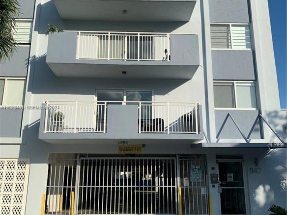 947 Lenox Ave # 204, Miami Beach FL 33139 — #A11523401