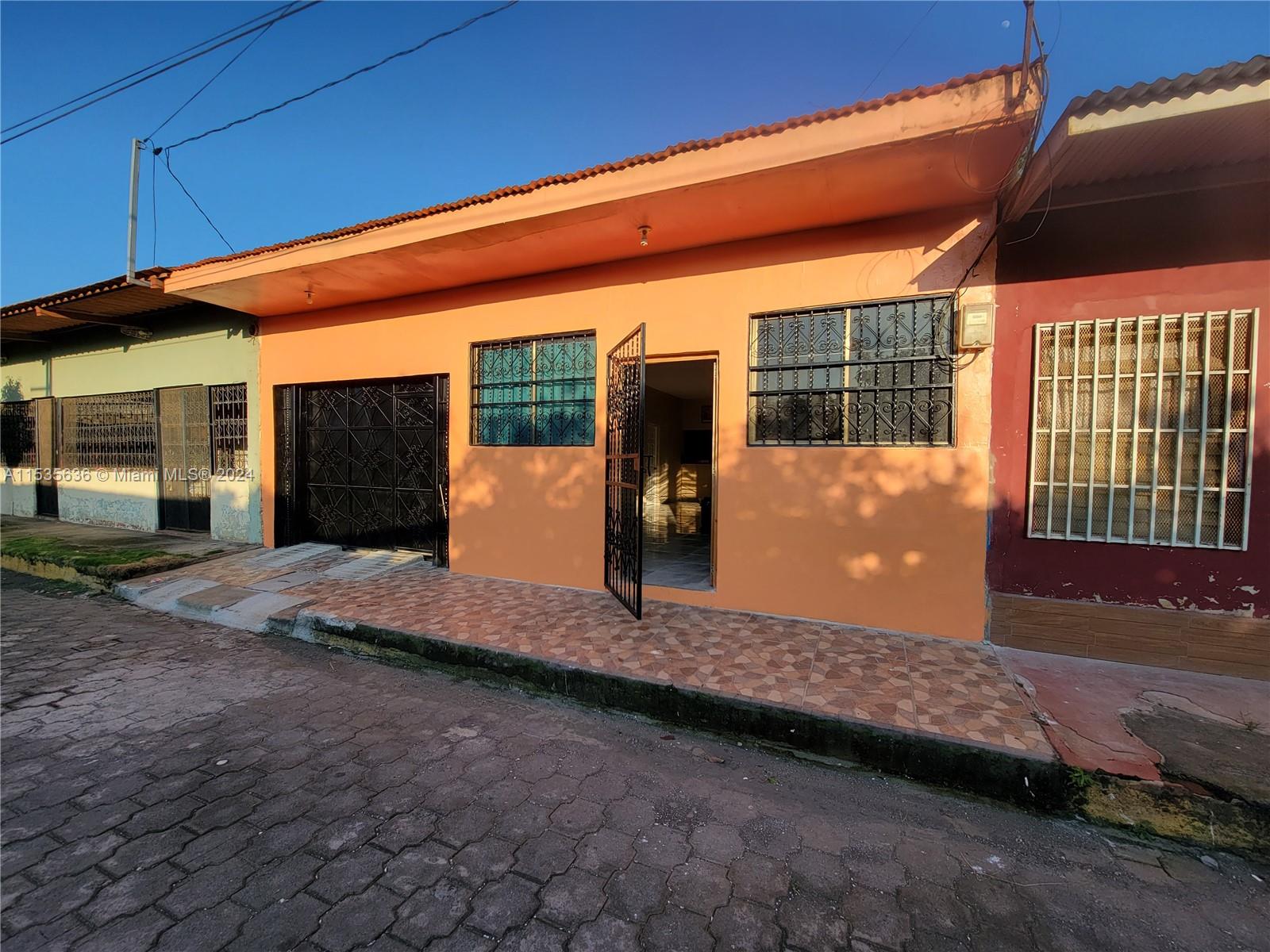 83dcefb7-3215 Listing #A11535636