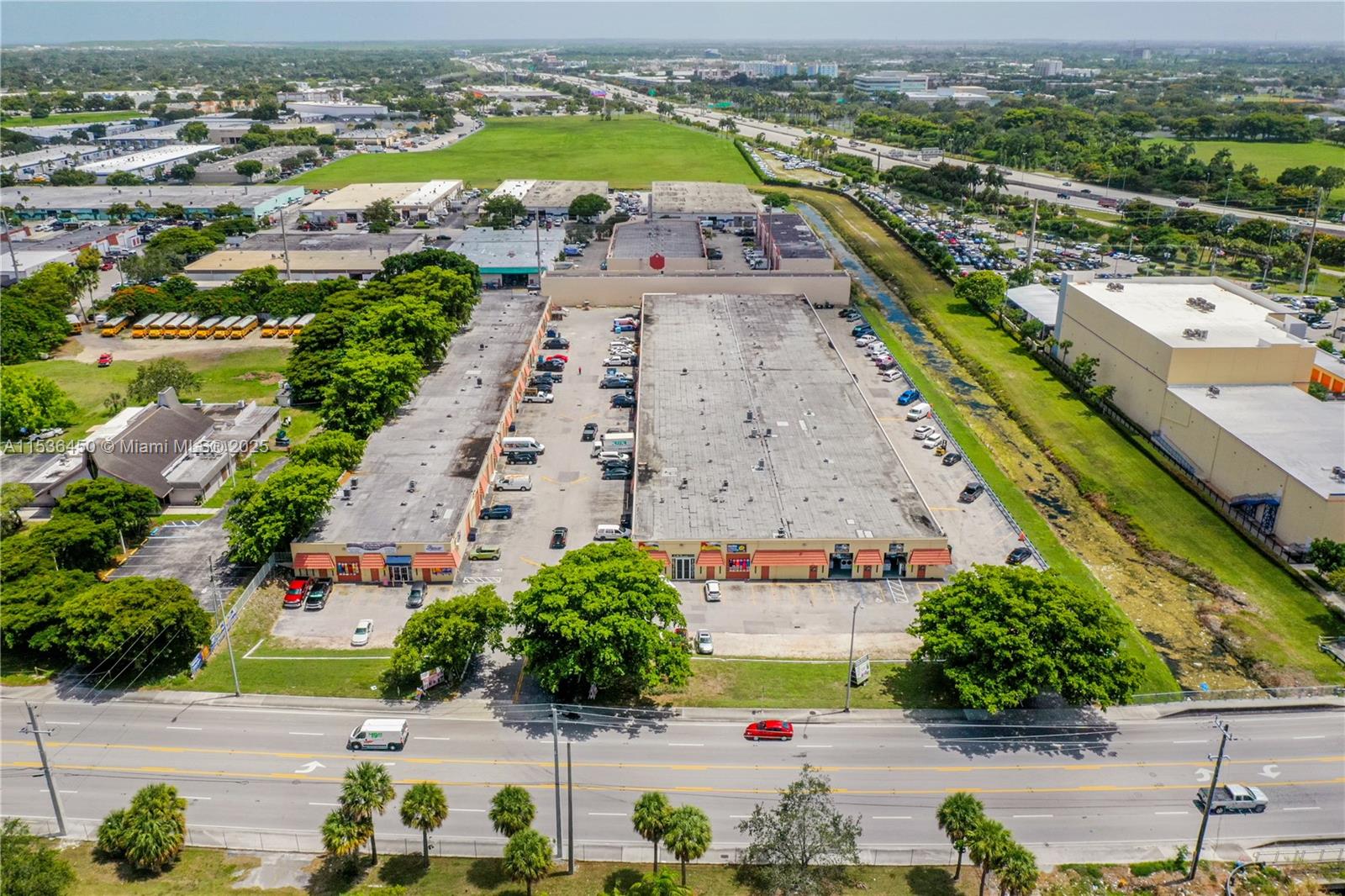 default 10890 QUAIL ROOST DR, Miami FL 33157 — #A11536450