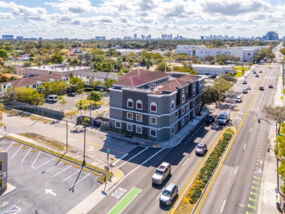 2227 N Federal Hwy, Hollywood FL 33020 — #A11538454
