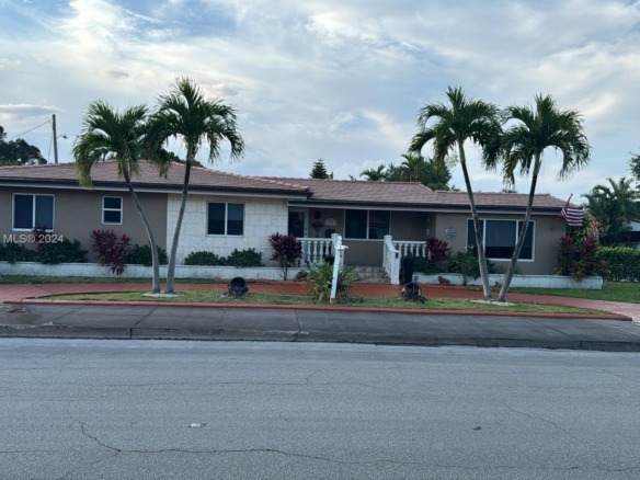 206 Ponce De Leon Blvd, Coral Gables FL 33134 — #A11546810