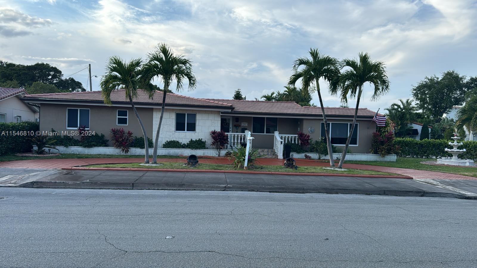 206 Ponce De Leon Blvd, Coral Gables FL 33134 — #A11546810