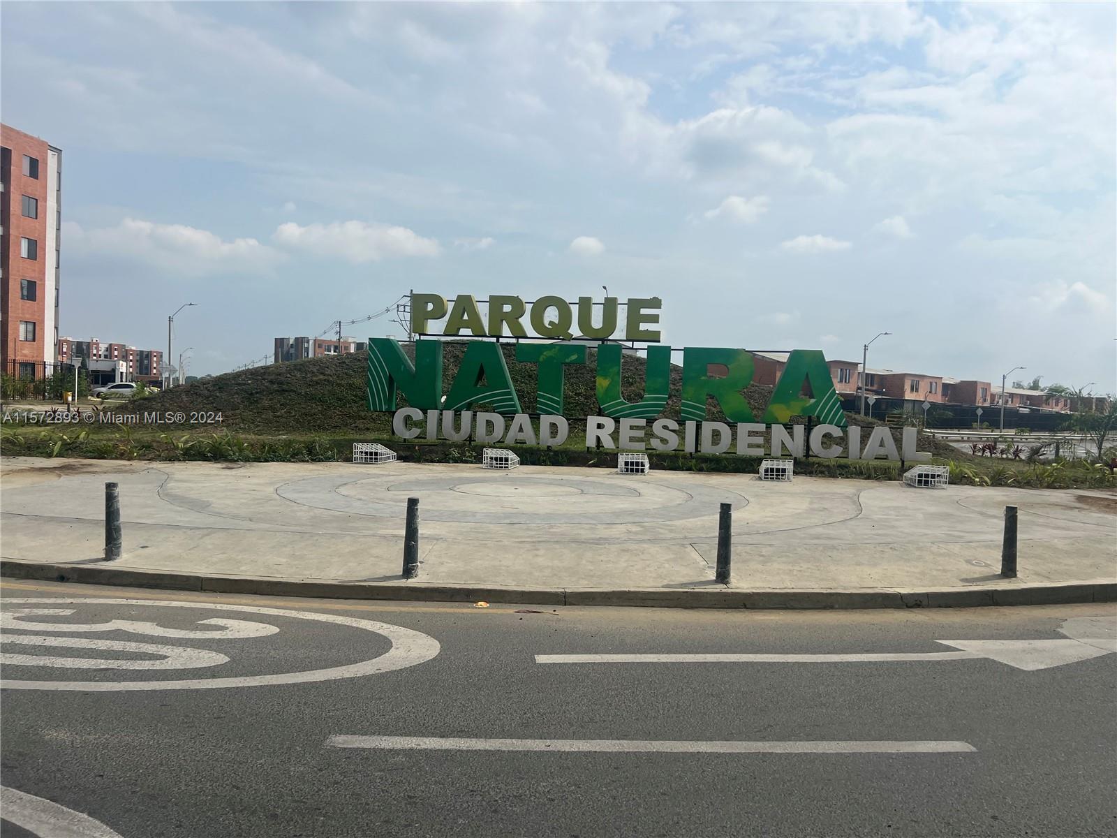 83dcefb7-3373 Calle 3 A # 22-76 S Manzana 3 # 8, . Colombia — #A11572893