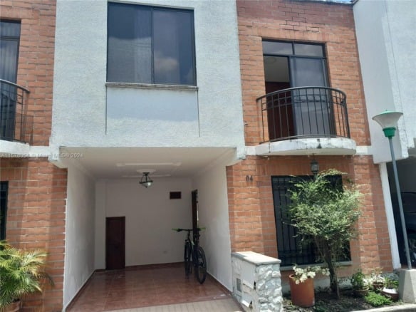 Calle 57 #23-98 Unit 4 Palmira, – Colombia — #A11578058
