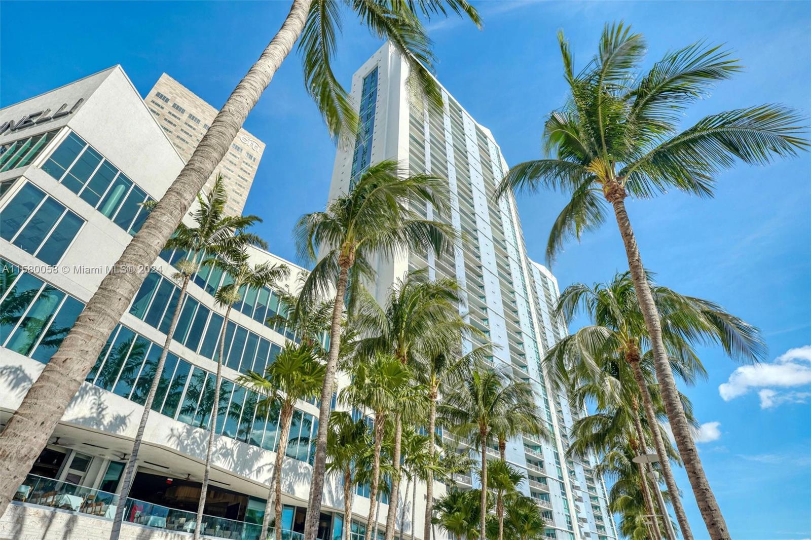 83dcefb7-3404 325 NE Biscayne Blvd # 1923, Miami FL 33131 — #A11580058