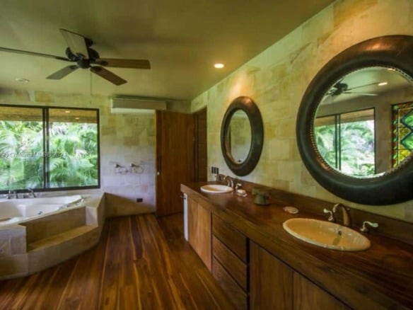 9 Santa Rita de OROTINA Casa de Campo Costa Rica., Al — #A11581990