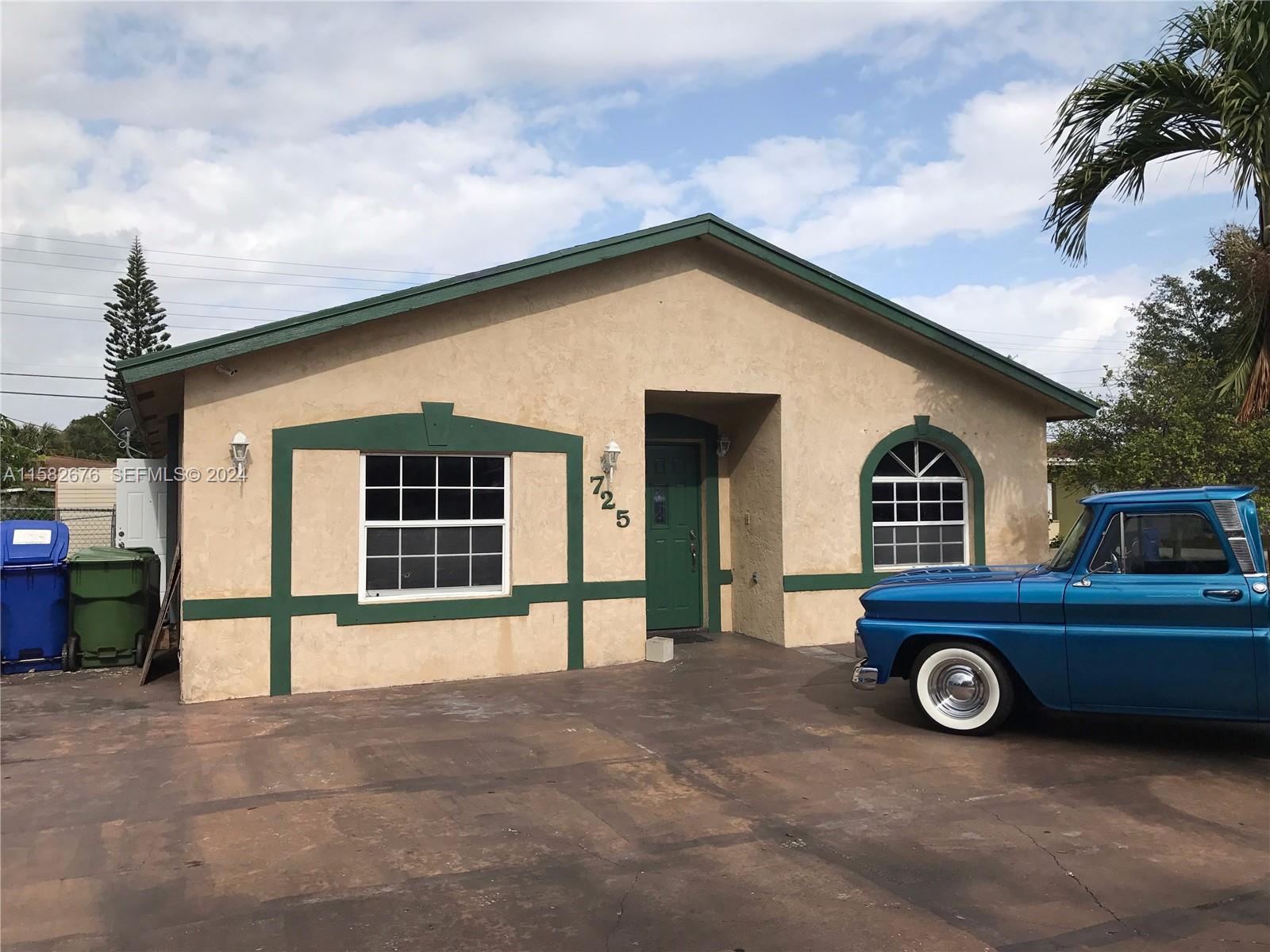 83dcefb7-3413 725 NW 19th Ter, Fort Lauderdale FL 33311 — #A11582676