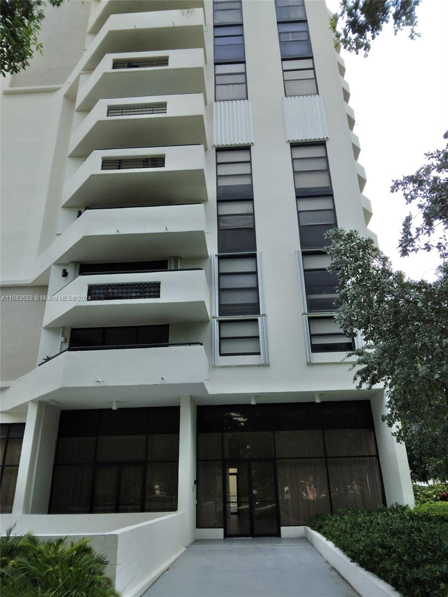 83dcefb7-3425 911 Ponce De Leon Blvd # 904, Coral Gables FL 33134 — #A11583552