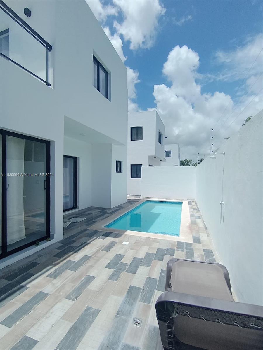 83dcefb7-3449 3 Sky Line, Pc — #A11585556