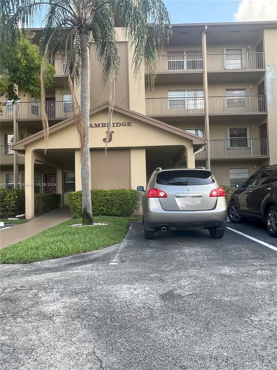 83dcefb7-3456 12701 SW 14th St # 103J, Pembroke Pines FL 33027 — #A11587371