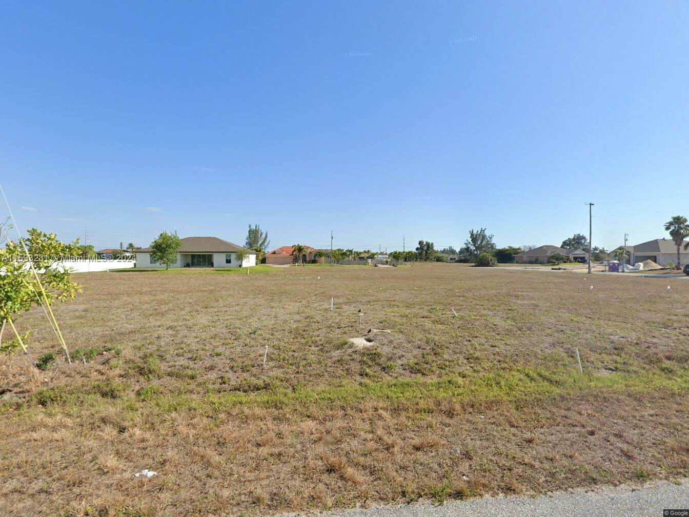 422 NW 9th Terr, Cape Coral FL 33993 — #A11593231