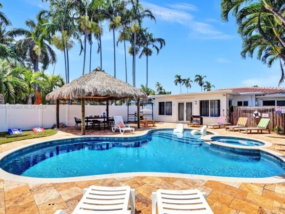 1206 Lincoln St, Hollywood FL 33019 — #A11599694