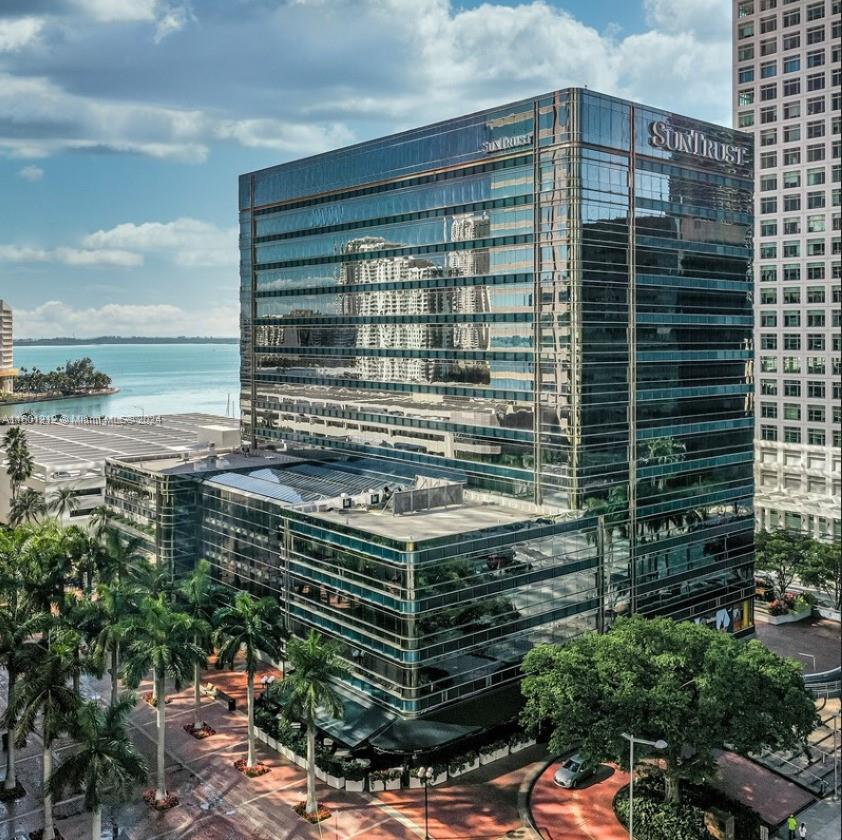 83dcefb7-3508 777 Brickell Ave, Miami FL 33131 — #A11601212