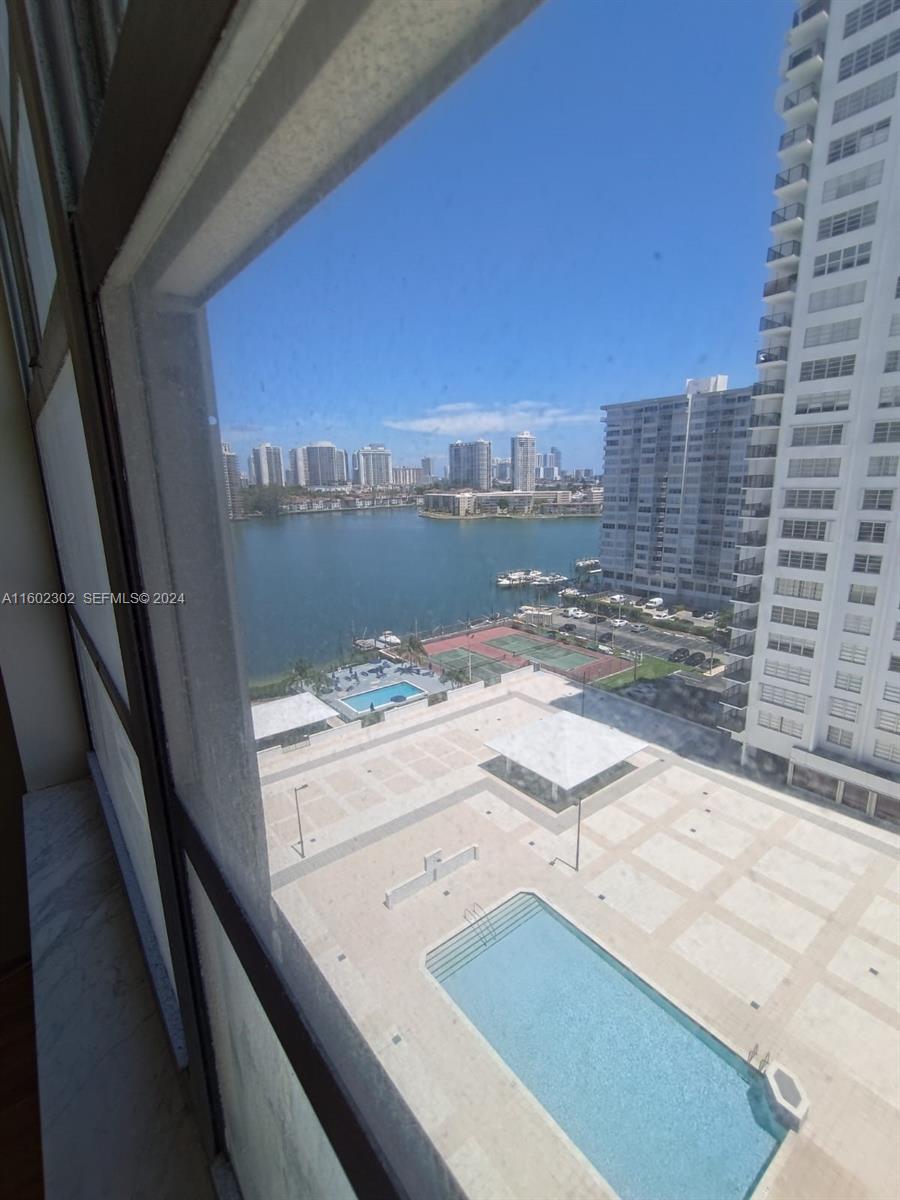 83dcefb7-3514 2780 NE 183rd St # 1402, Aventura FL 33160 — #A11602302