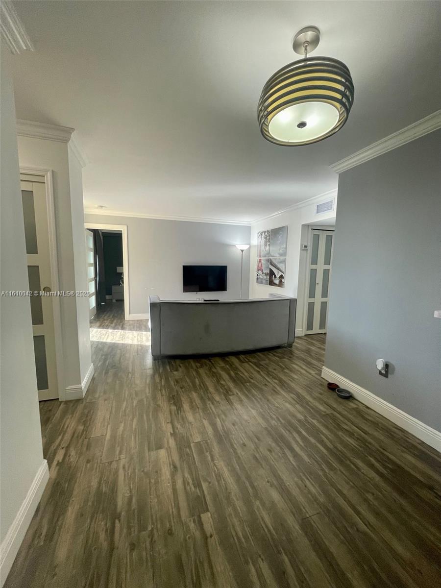 83dcefb7-3557 11800 SW 18th St # 4, Miami FL 33175 — #A11610042