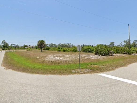 13 Ships Ln, Other City – In The State Of Florida FL 33946 — #A11830902