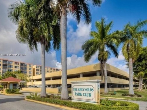 17890 W Dixie Hwy 601 Hwy # 601, North Miami Beach FL 33160 — #A11612160