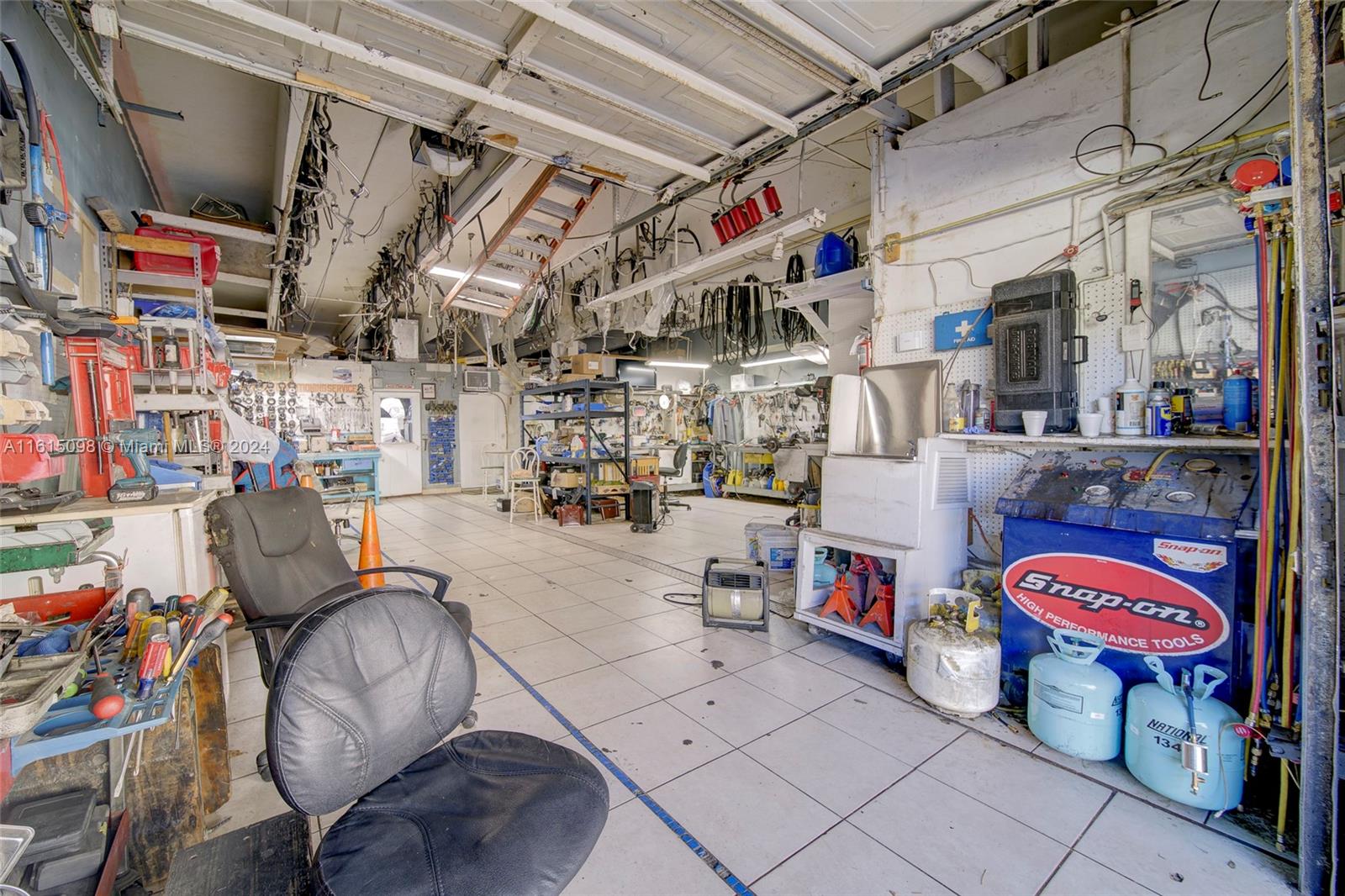 83dcefb7-3585 Established Automotive AC Repair Business in Miami, Miami FL 33174 — #A11615098