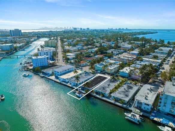 8221 Crespi Blvd, Miami Beach FL 33141 — #A11619556