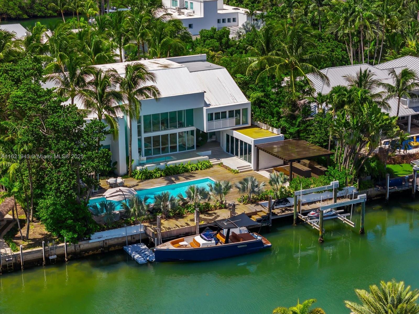 O 161 Cape Florida Dr, Key Biscayne FL 33149 — #A11621943