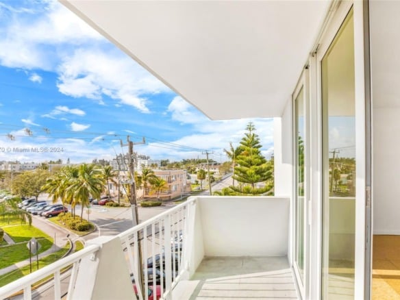 7133 Bay Dr # 401, Miami Beach FL 33141 — #A11625570