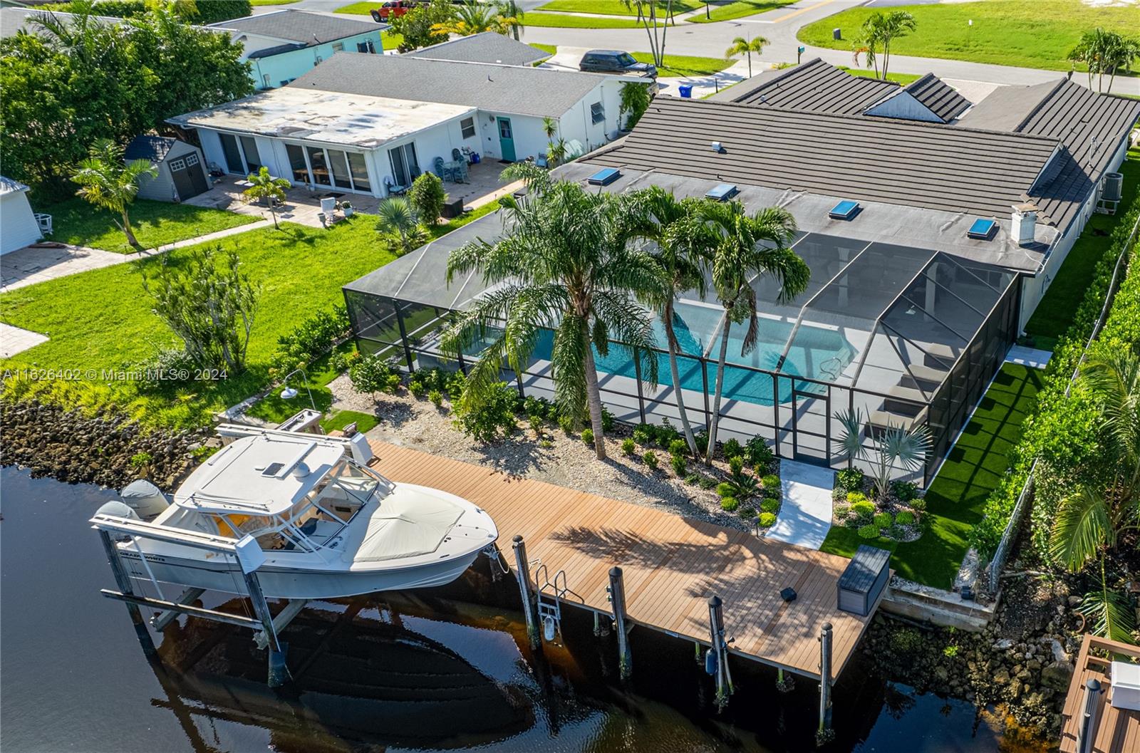 1575 Osprey Ave, Naples FL 34102 — #A11626402