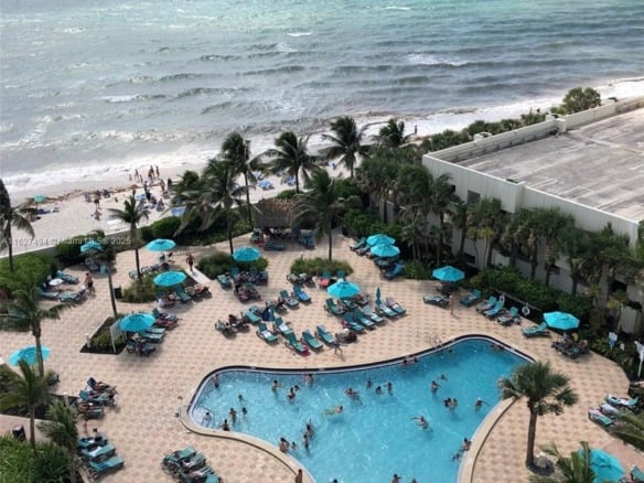3801 OCEAN DR # 10H, Hollywood FL 33019 — #A11627494