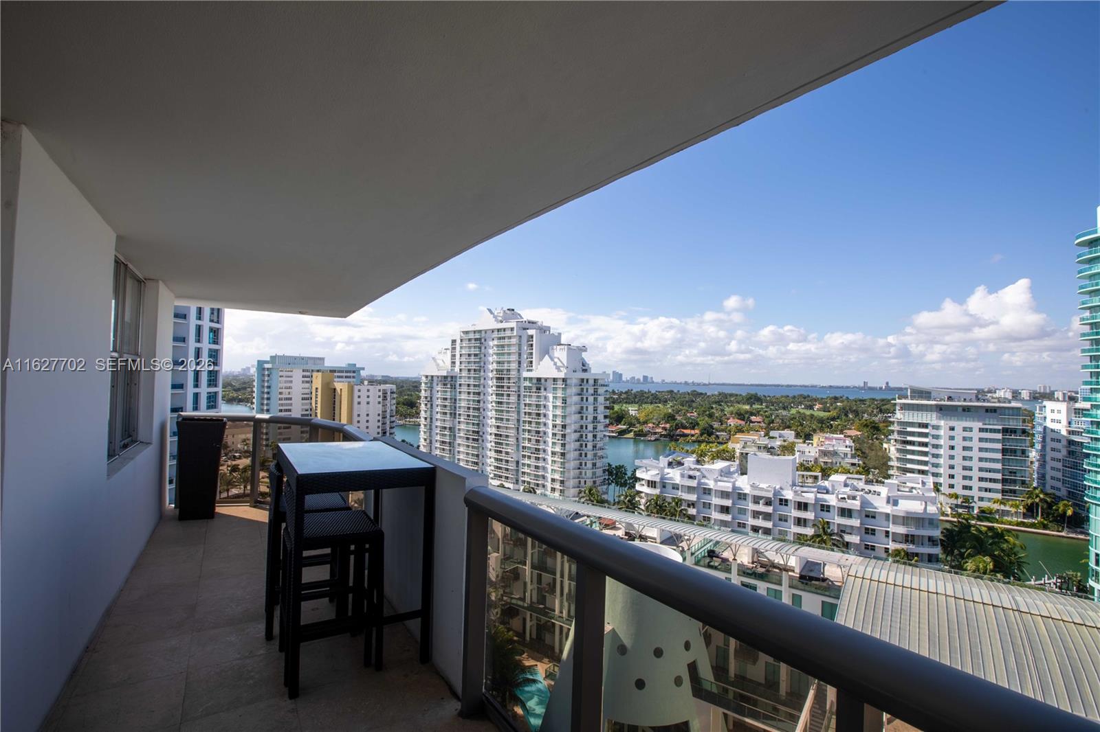83dcefb7-3664 6039 Collins Ave # 1728, Miami Beach FL 33140 — #A11627702