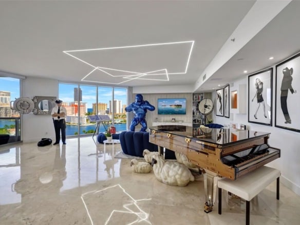 21200 Point Pl # 1204, Aventura FL 33180 — #A11644069