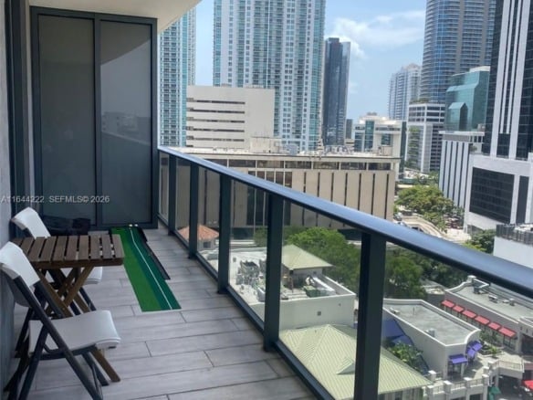 45 SW 9th St # 1005, Miami FL 33130 — #A11644222